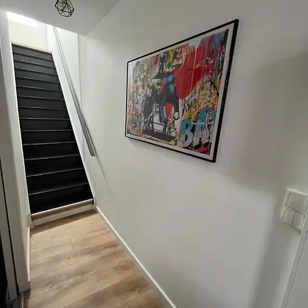 Immeuble Privatif 12 Pers, 3 Thematiques *
