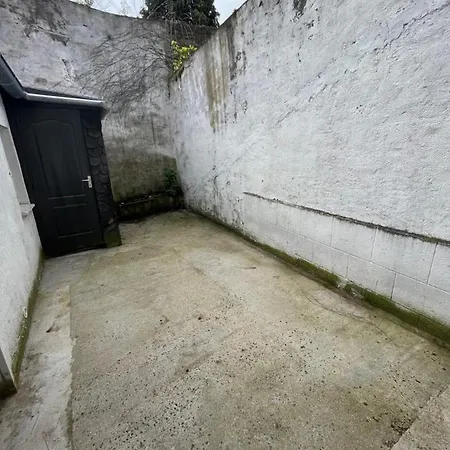 Immeuble Bavay 3 Apparts, 4 Chambres, 5 Ambiances