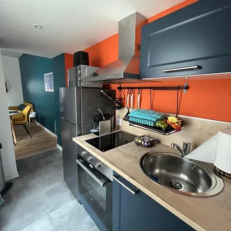 Immeuble Bavay 3 Apparts, 4 Chambres, 5 Ambiances