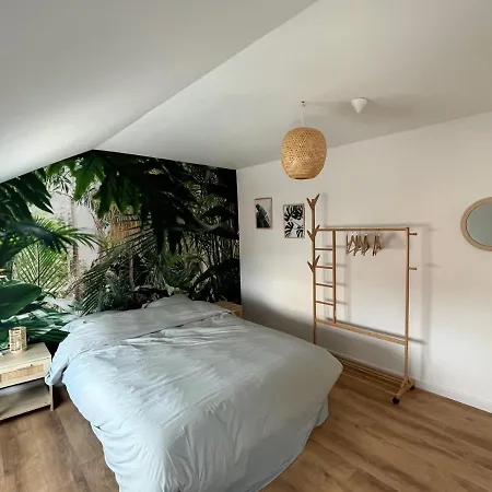 Immeuble Bavay 3 Apparts, 4 Chambres, 5 Ambiances Apartamento *