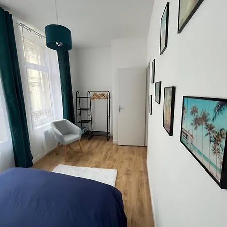 Immeuble Privatif 12 Pers, 3 Thematiques *