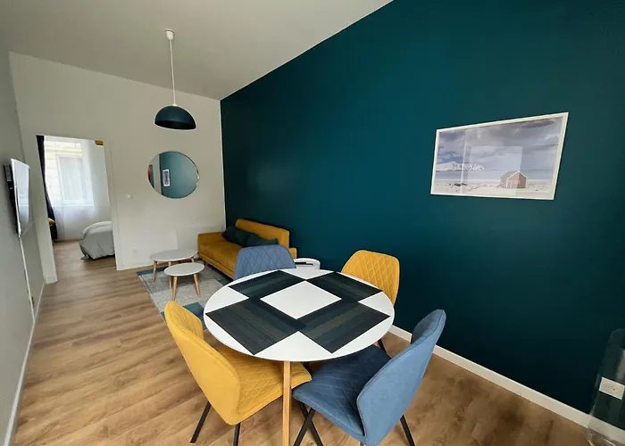 Immeuble Bavay 3 Apparts, 4 Chambres, 5 Ambiances *