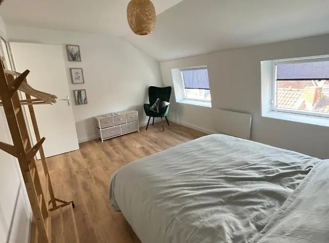 Appartement Immeuble Bavay 3 Apparts, 4 Chambres, 5 Ambiances *